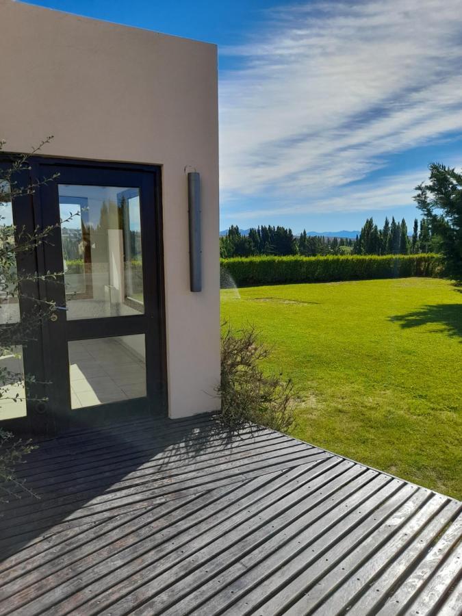 Casa Luminosa Con Parque Y Vista Espectacular Lejlighed El Calafate Eksteriør billede